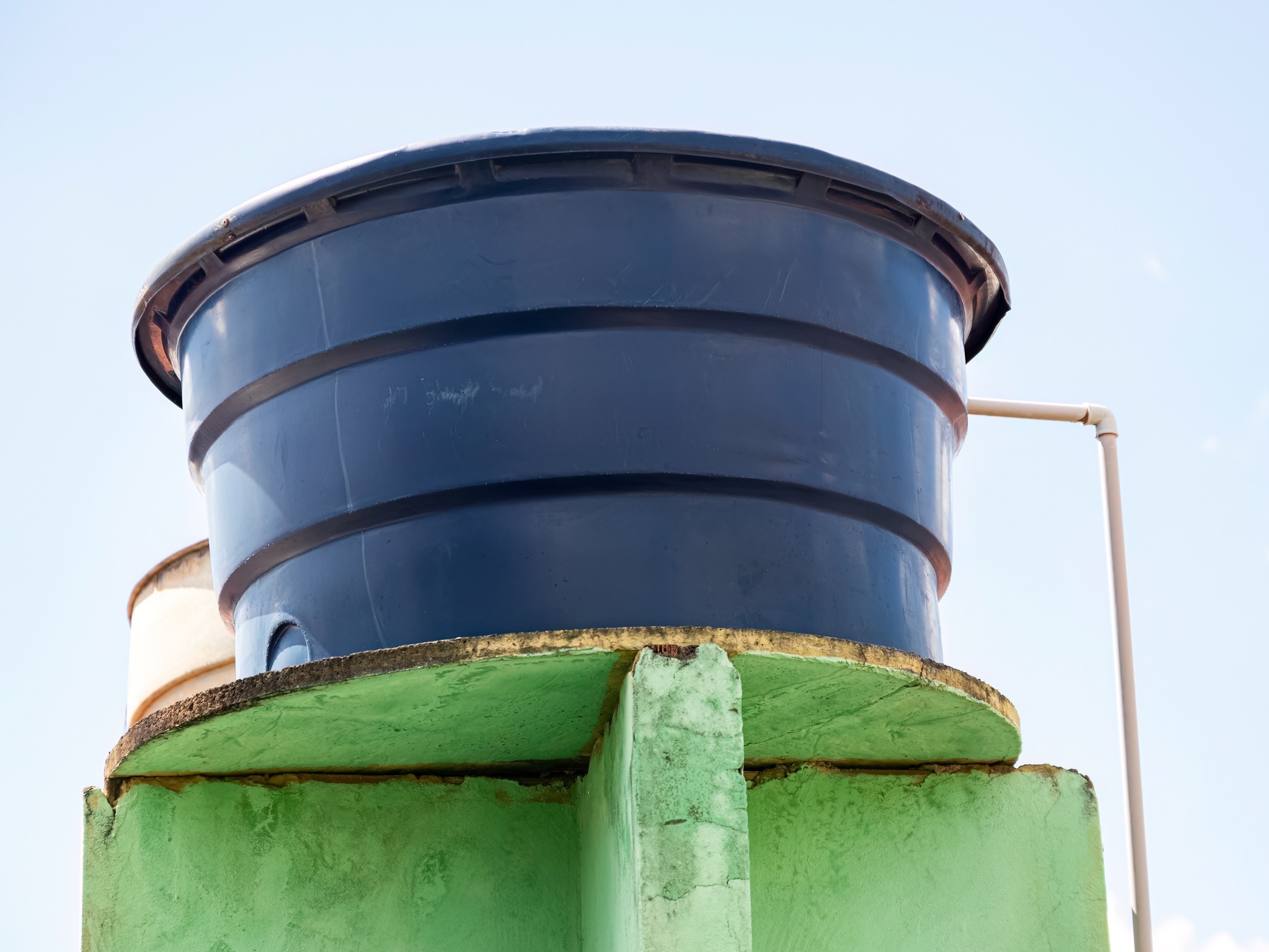 Como limpar a caixa-d'água corretamente e evitar contaminação