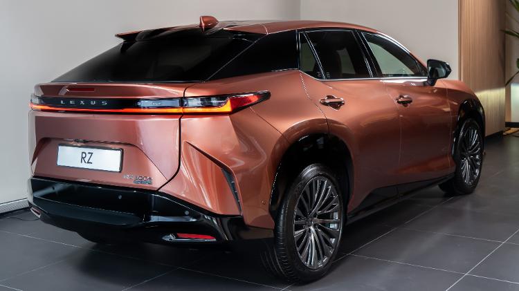 Lexus RZ 500e: 1º 100% elétrico chega ao Brasil. Veja quanto custa