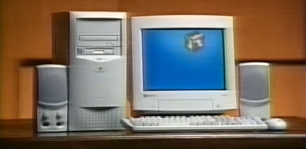 Essa era uma das "máquinas dos sonhos" para rodar jogos no final dos anos 1990 - Reprodução