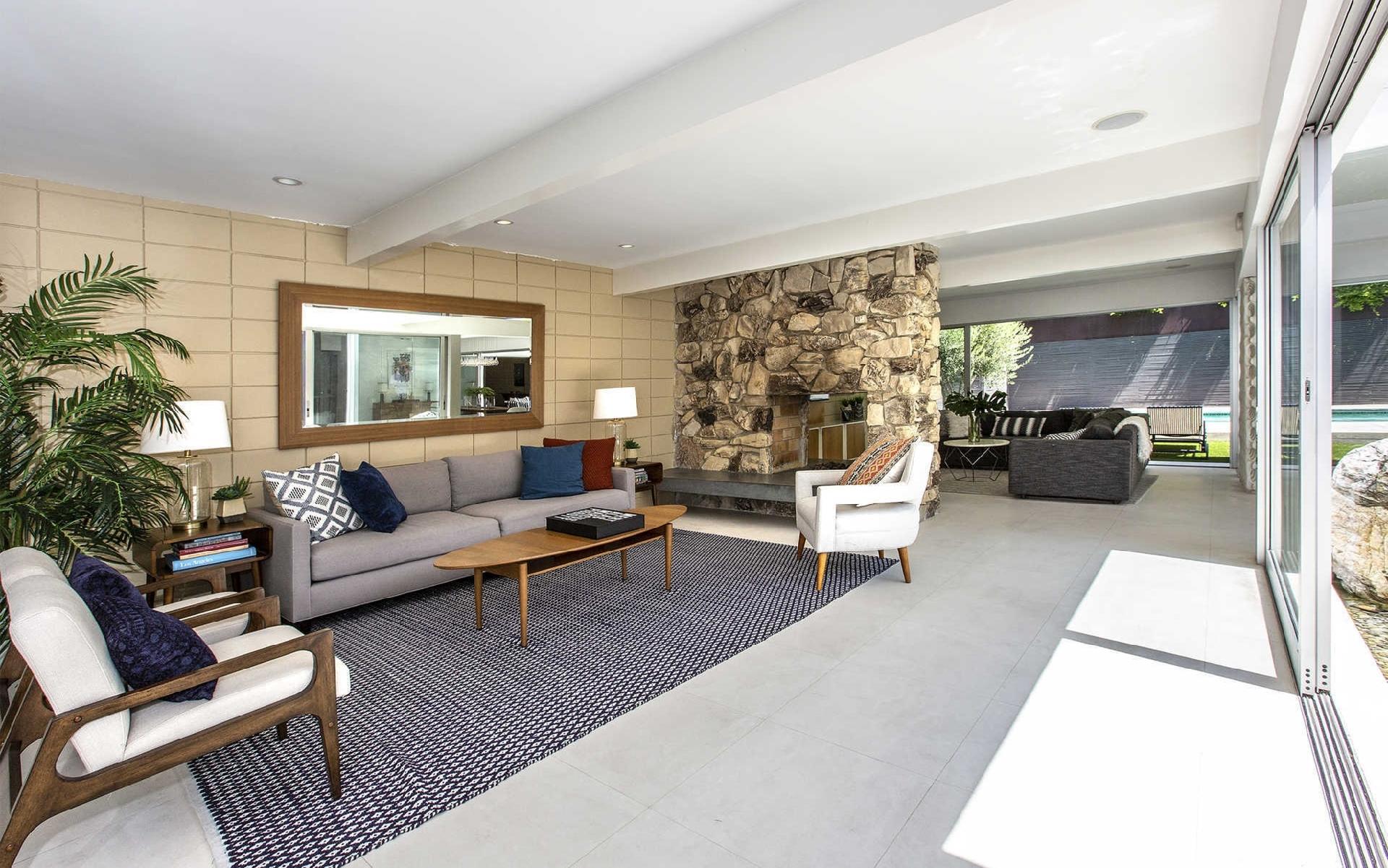 Faça um tour pela casa de Jamie Dornan em Los Angeles - Divulgação/The Agency