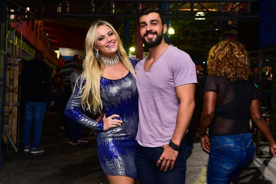 Ellen Rocche e o namorado Rogério Oliveira - Leo Franco/Ag.News