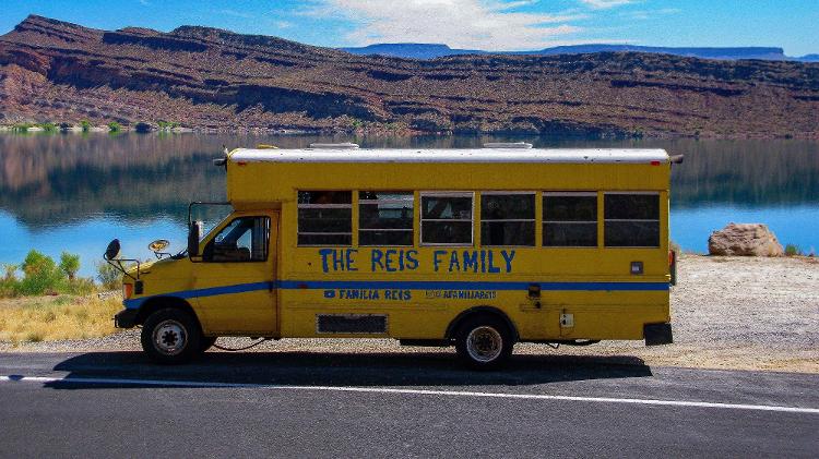 O ônibus da família Reis, em Utah (EUA) - Arquivo pessoal - Arquivo pessoal