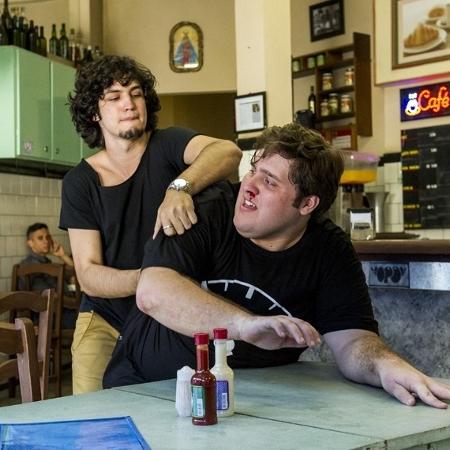 Felipe Hintze em cena de briga com Gabriel Leone em "Verdades Secretas" - Estevam Avellar/TV Globo - Estevam Avellar/TV Globo