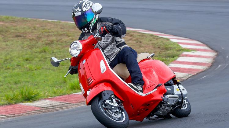 vespa-primavera-125-