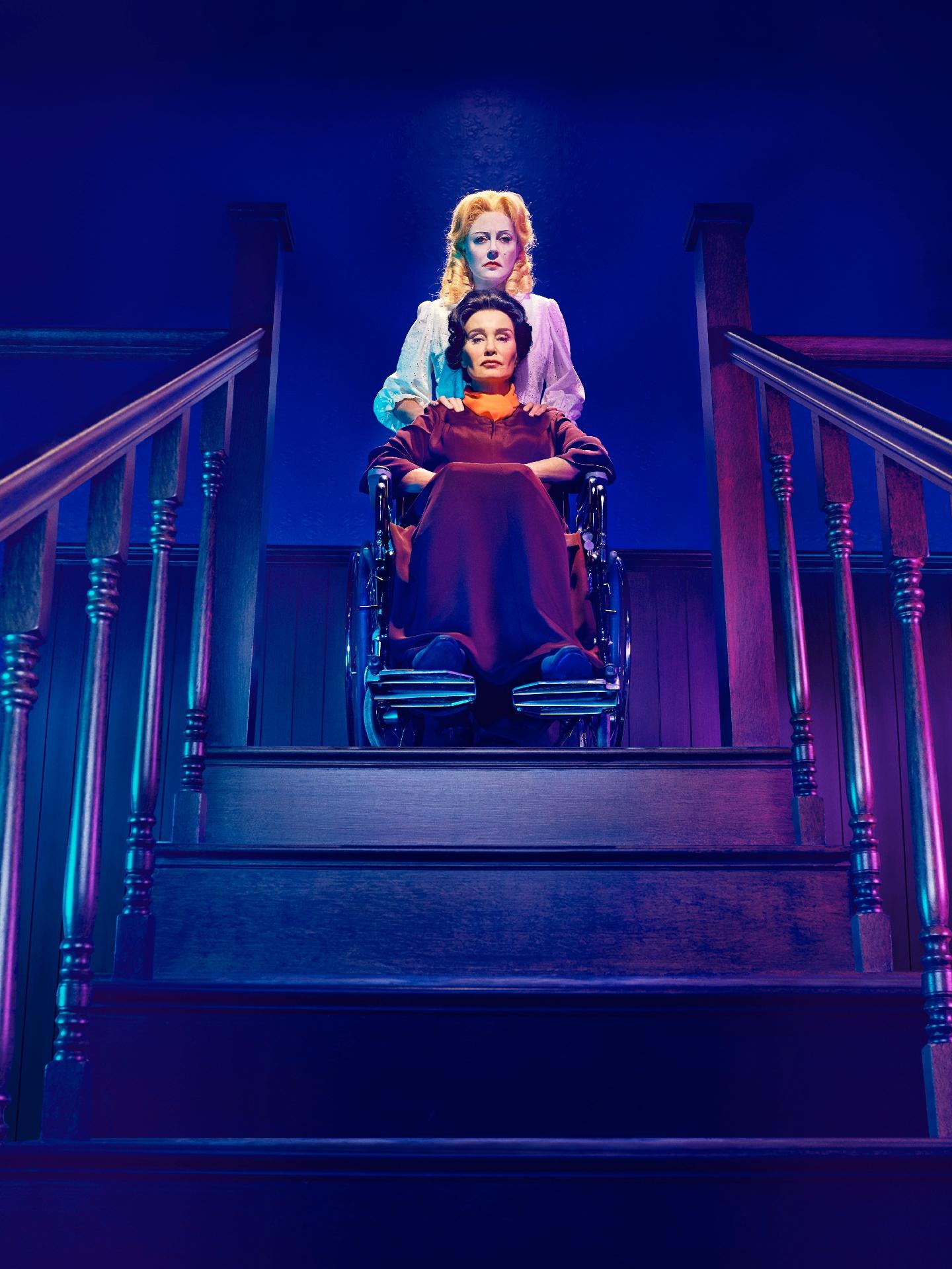 "Feud - Bette e Joan" conta a história rivalidade entre as atrizes Bette Davis (Susan Sarandon) e Joan Crowford (Jessica Lange) na Hollywood dos anos 60 - Divulgação / Fox