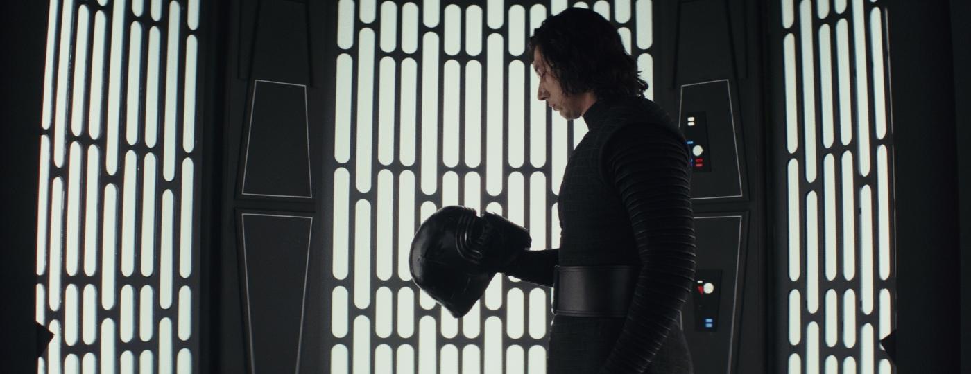 Adam Driver em cena de "Star Wars: Os Últimos Jedi" - Lucasfilm/Divulgação
