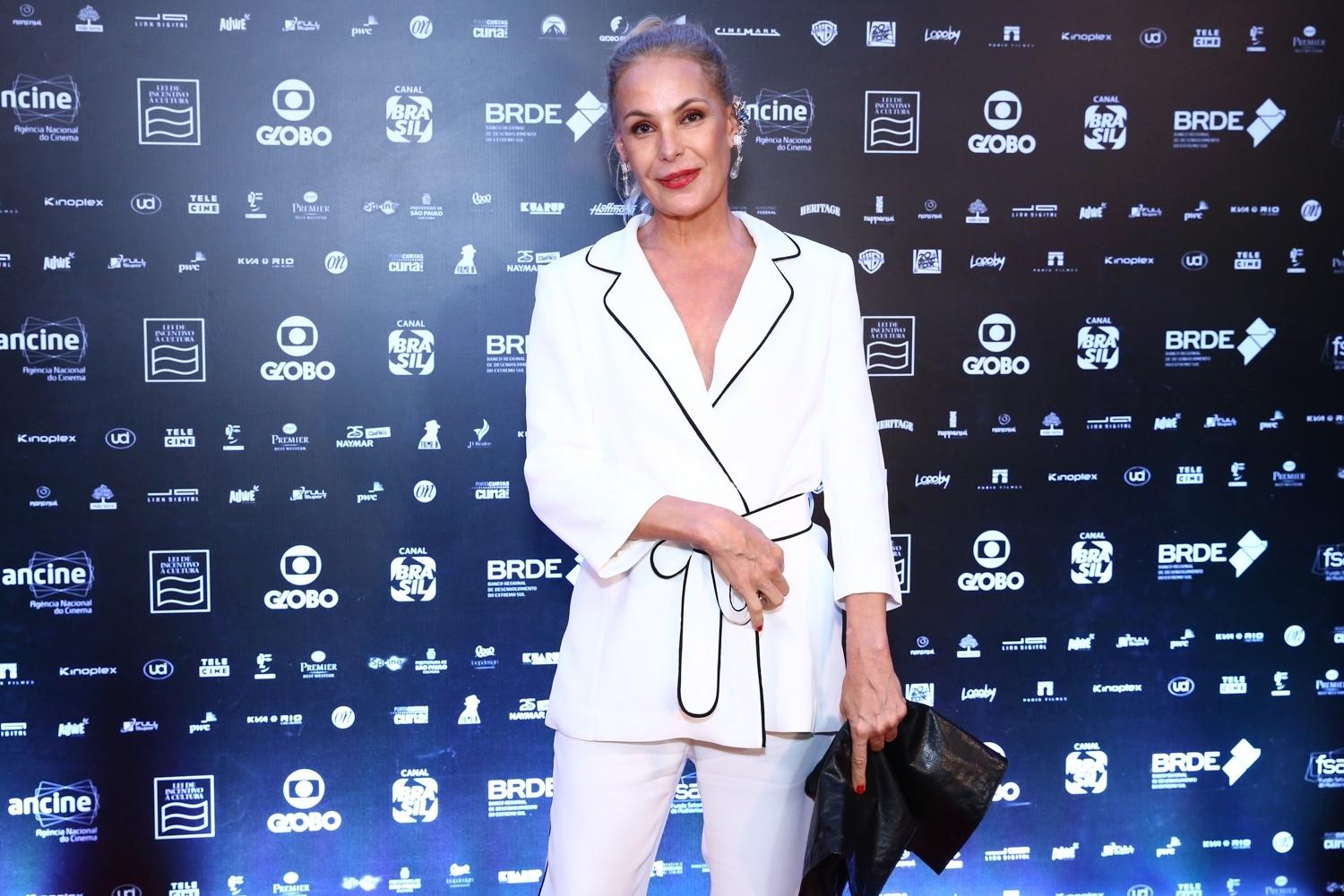 Carolina Ferraz prestigia Grande Prêmio de Cinema Brasileiro 2018", nesta terça (18) no Rio - Roberto Filho/Brazil News