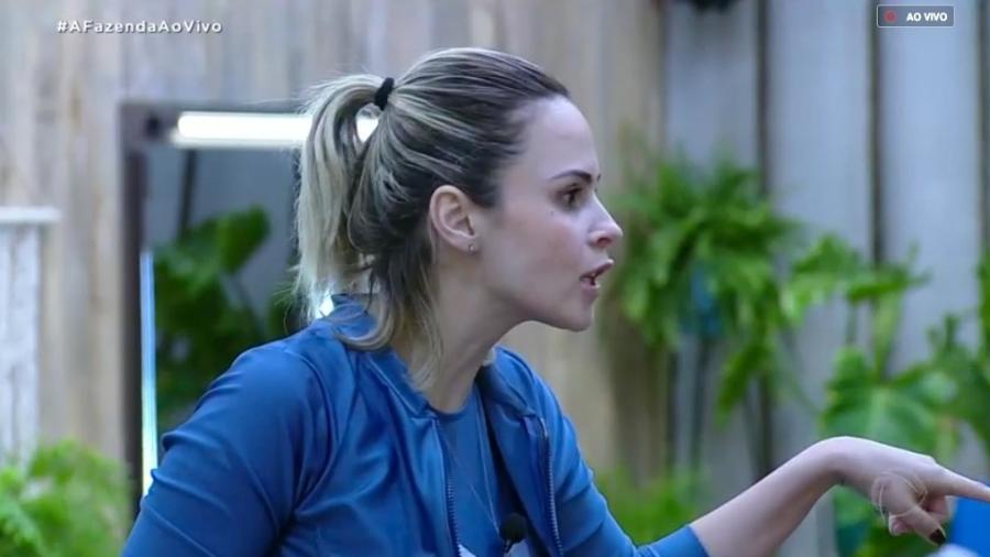 Ana Paula Renault discute com Evandro Santo  - Reprodução/RecordTV