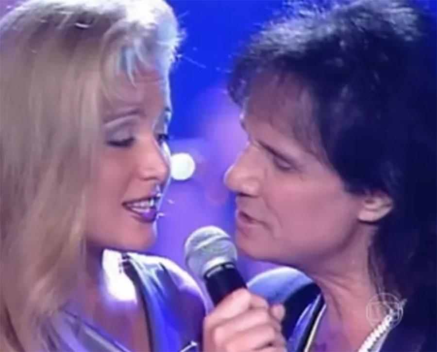 Angélica cantou "Suave" com Roberto Carlos no especial de 1997 - Reprodução/Globo