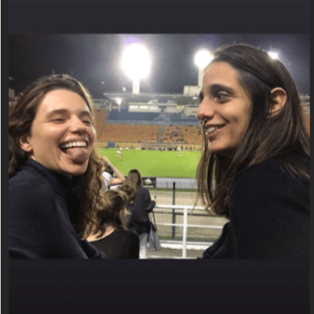 Bruna Linzmeyer foi com a namorada, Priscila Fiszman - Reprodução/Instagram