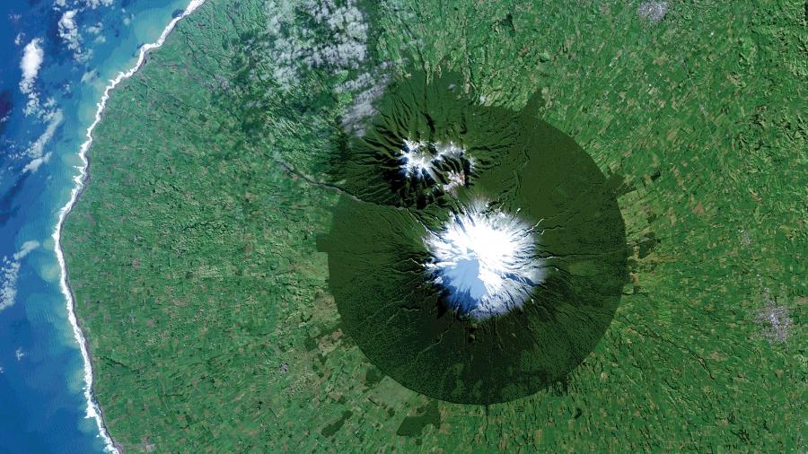 Vista de satélite do Egmont National Park, na Nova Zelândia - Nasa/Divulgação