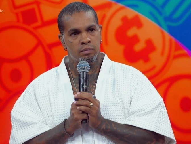 Rodriguinho nega dívidas e avalia participação no BBB: 'Não me arrependo'