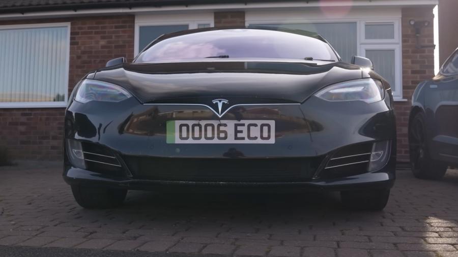 Tesla Model S 90D com 690 mil km rodados Tesla Model S 90D com 690 mil km rodados