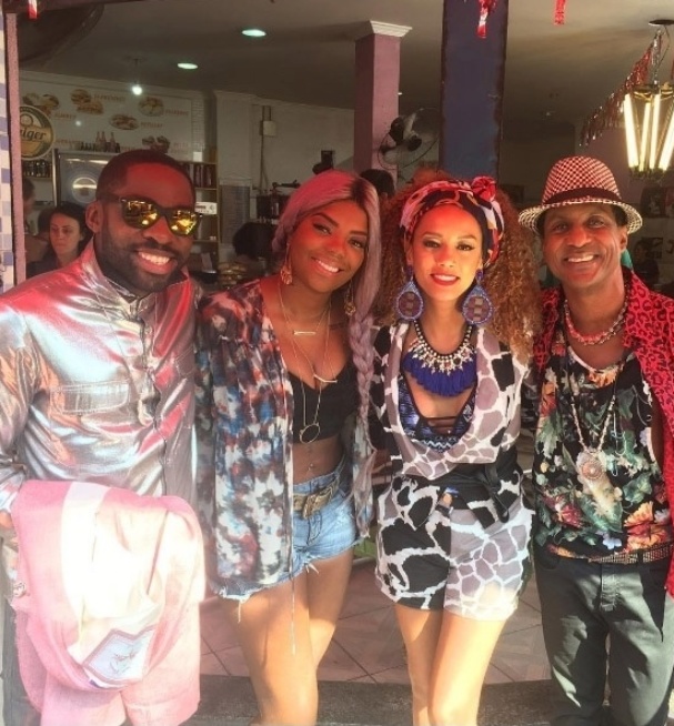 3.mai.2016- Ludmilla grava "Mister Brau" com Lázaro Ramos, Taís Araújo e Luís Miranda: "Hoje a minha tarde foi só alegria gravando 'Mister Brau' com essa turma que eu amo", escreveu a cantora no Instagram - Reprodução/Instagram