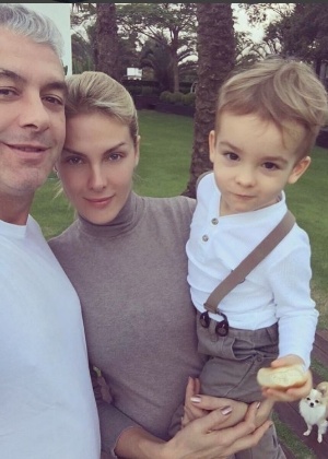 27.mai.2016 - Ana Hickmann posa ao lado do marido e do filho - Reprodução /Instagram /ahickmann