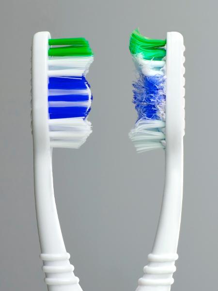 As escovas de dente precisam ser trocadas com mais frequência do que você pensa - Getty Images