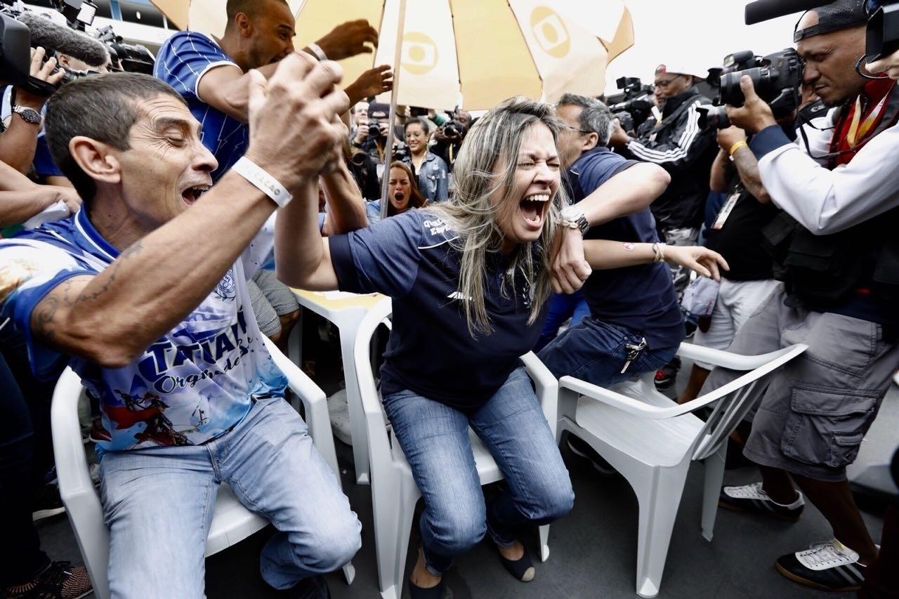 Acadêmicos do Tatuapé comemora o título de campeã do Carnaval 2018 de São Paulo - Mariana Pekin/UOL