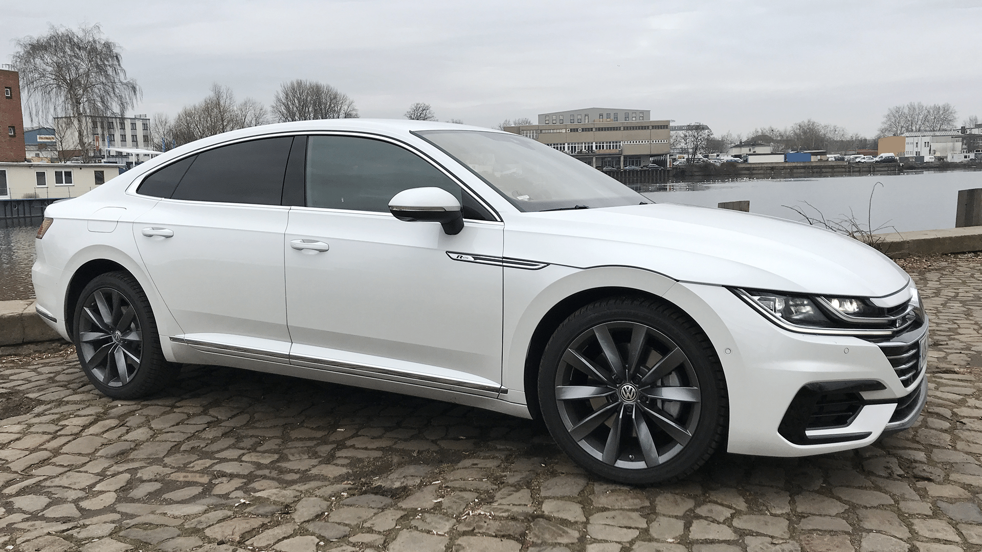 Volkswagen Arteon RLine - Ricardo Ribeiro/UOL