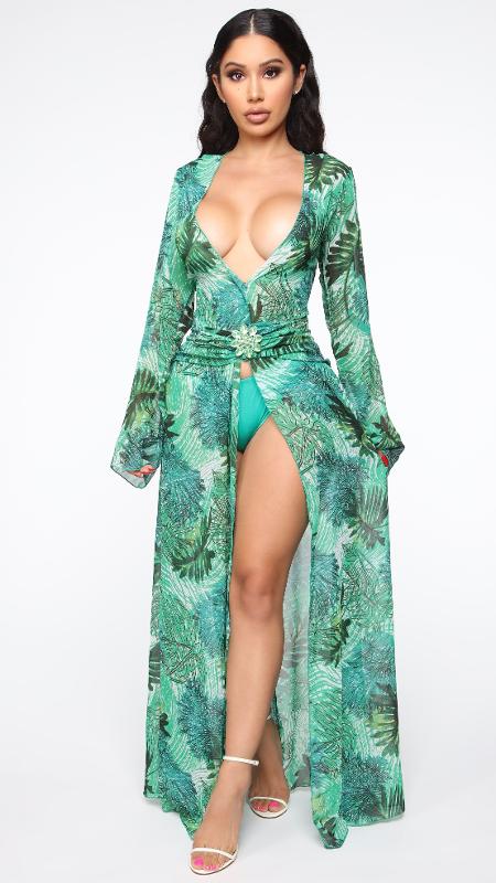 Vestido da Fashion Nova que é motivo de ação na Justiça por plágio, promovida pela Versace - Divulgação - Divulgação