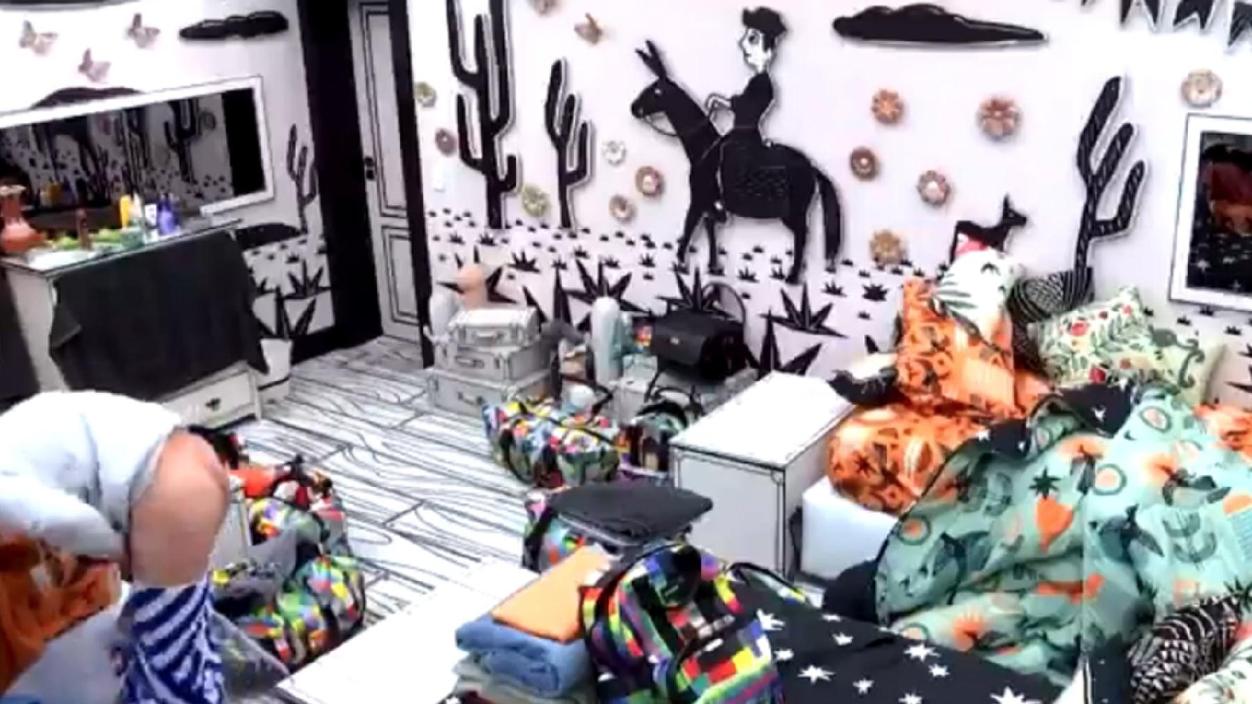 BBB 21: Caio se descuida e mostra demais - Reprodução/Globoplay