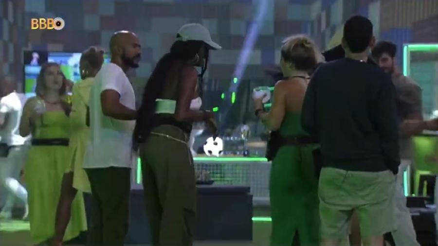 BBB 23: Sarah pergunta se Bruna ficaria com Cara de Sapato em uma festa - Reprodução/Globoplay