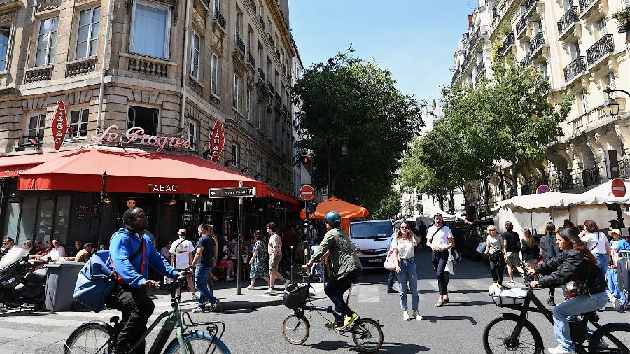 Rua de Paris: Polícia prendeu 13 pessoas por pintarem suástica em calçadas