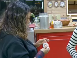 Camila chora e diz que tem medo de enfrentar roça com Sacha: 'Vou sair'