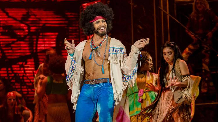 Drayson Menezzes também está no elenco da nova montagem de 'Hair' Drayson Menezzes também está no elenco da nova montagem de 'Hair'