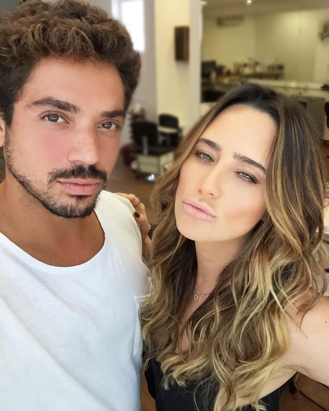 5.fev.2016 - Fernanda Vasconcellos mudou o visual para "Haja Coração", próxima novela das sete da Globo. A atriz deixou o cabelo mais loiro e cacheado e publicou o resultado no Instagram. "Prazer, Bruna", escreveu Fernanda, revelando o nome de sua nova personagem - Reprodução/Instagram/fevasconcellos