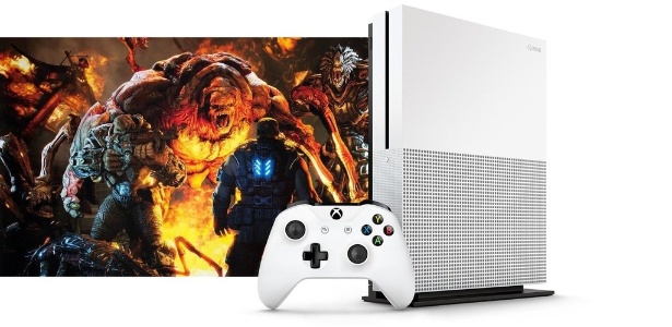 Disponível na cor branca, o Xbox One S é 40% menor e roda vídeos em resolução 4K. - Divulgação