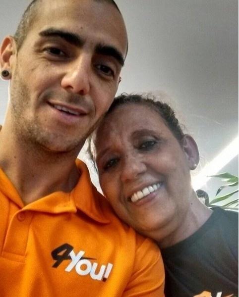 O personal tem dado muita força para Rita Cadillac continuar firme e forta na dieta e na busca por uma melhor condição física - Reprodução/Instagram/@ritacadillac