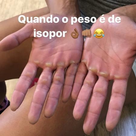 Gracyanne Barbosa mostra mãos com calos após treino - Reprodução/Instagram/graoficial