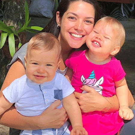 Thais Fersoza posa com os filhos, Teodoro e Melinda  - Reprodução/Instagram