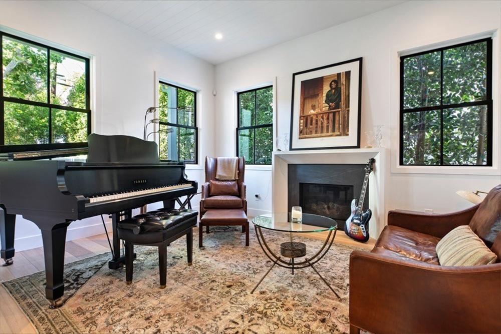 Joe Jonas coloca mansão em L.A. à venda por R$ 17,5 milhões; faça o tour - Divulgação/Westside Estate Agency