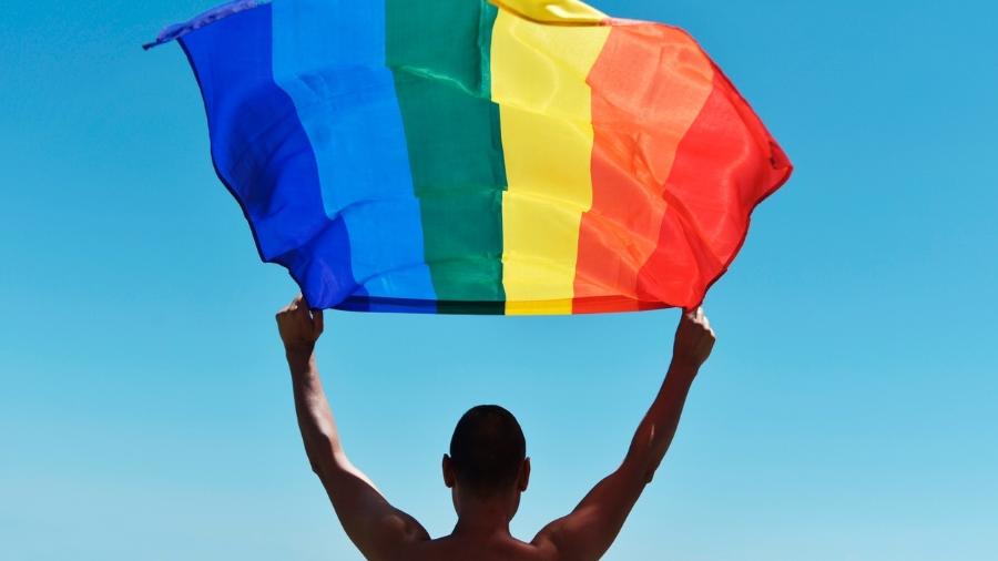 Levantamento mostra 100 empresas que apoiam a causa LGBT - nito100/iStock