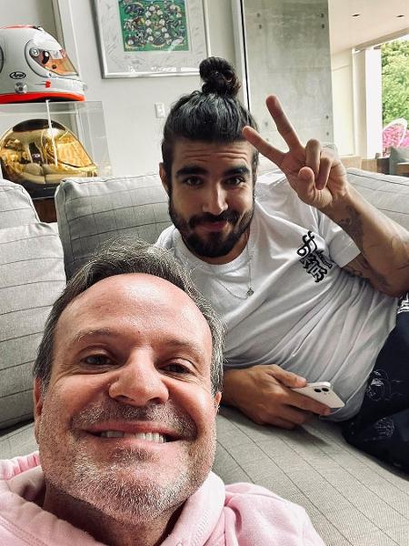 Caio Castro aparece ao lado de Rubens Barrichello - Reprodução/Instagram 