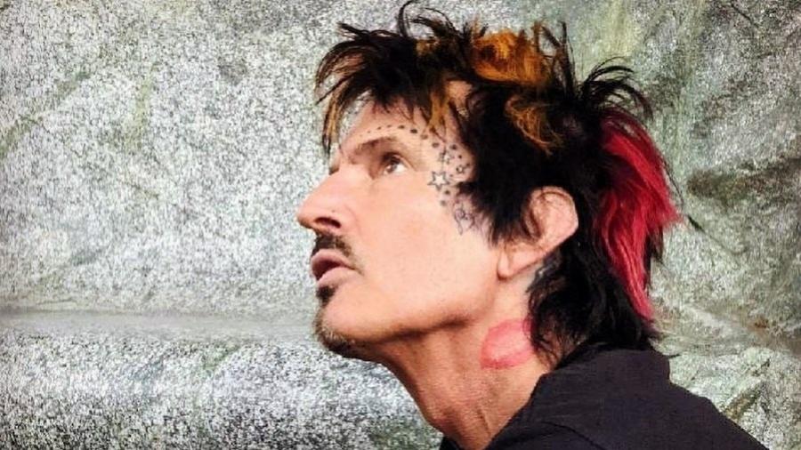 Tommy Lee, baterista do Mötley Crüe, criou um perfil na plataforma de conteúdo adulto OnlyFans - Reprodução/Instagram