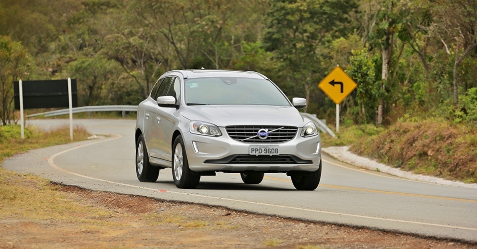 Volvo XC60 D5 SWD - Divulgação