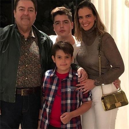 Luciana, Faustão e os filhos, João Guilherme e Rodrigo - Reprodução/Instagram