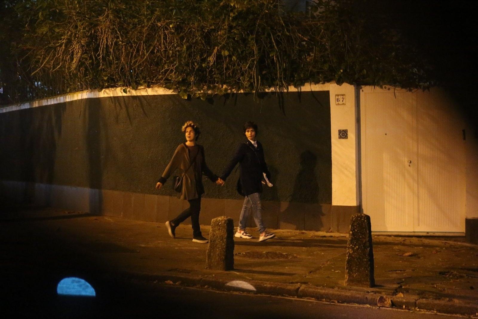 Nanda Costa curte noite de sábado (15) no Rio acompanhada da namorada Lan Lanh - Thiago Martins/AgNews