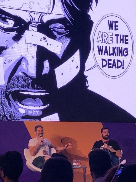 Painel de Walking Dead com o ilustrador Charlie Adlard na CCXP 2019 - Beatriz Amendola/UOL