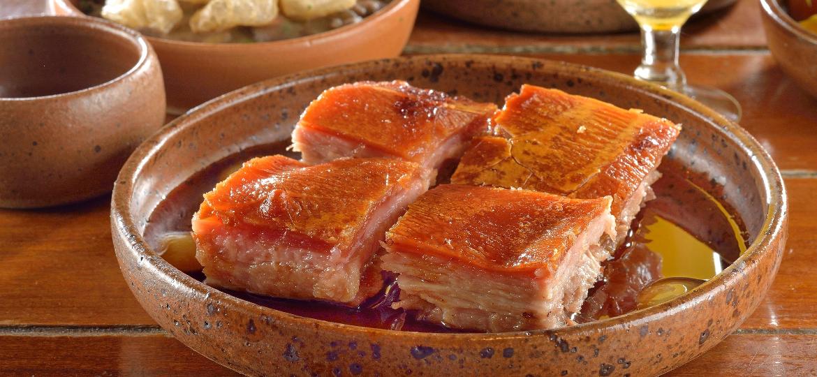 Porco é o ingrediente principal d"A Casa do Porco Bar, em São Paulo: um dos dois brasileiros no 50 Best - Mauro Holanda/Divulgação