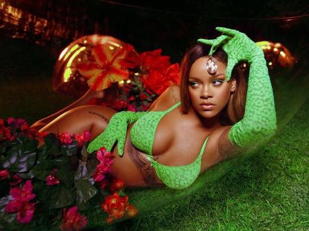 Uau! Rihanna brilha sexy e poderosa no trailer de Savage X Fenty