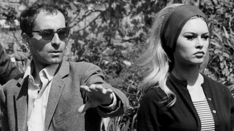 Jean-Luc Godard dirige Brigitte Bardot em "O Desprezo"