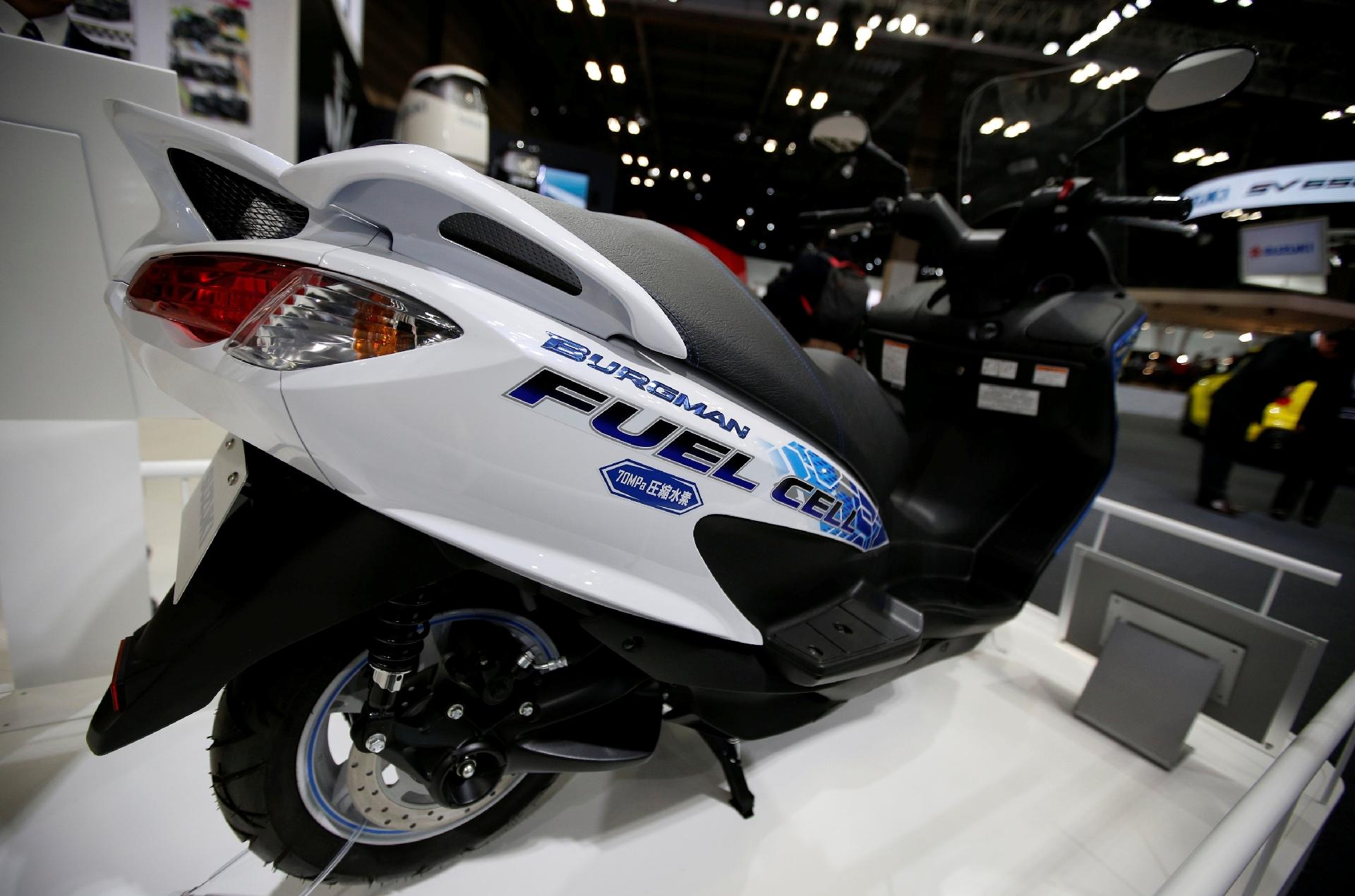 Suzuki Burgman - Toru Hanai/Reuters