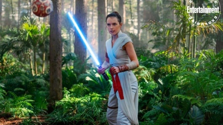 Rey (Daisy Ridley) em cena de Star Wars: A Ascensão Skywalker - Divulgação/EW