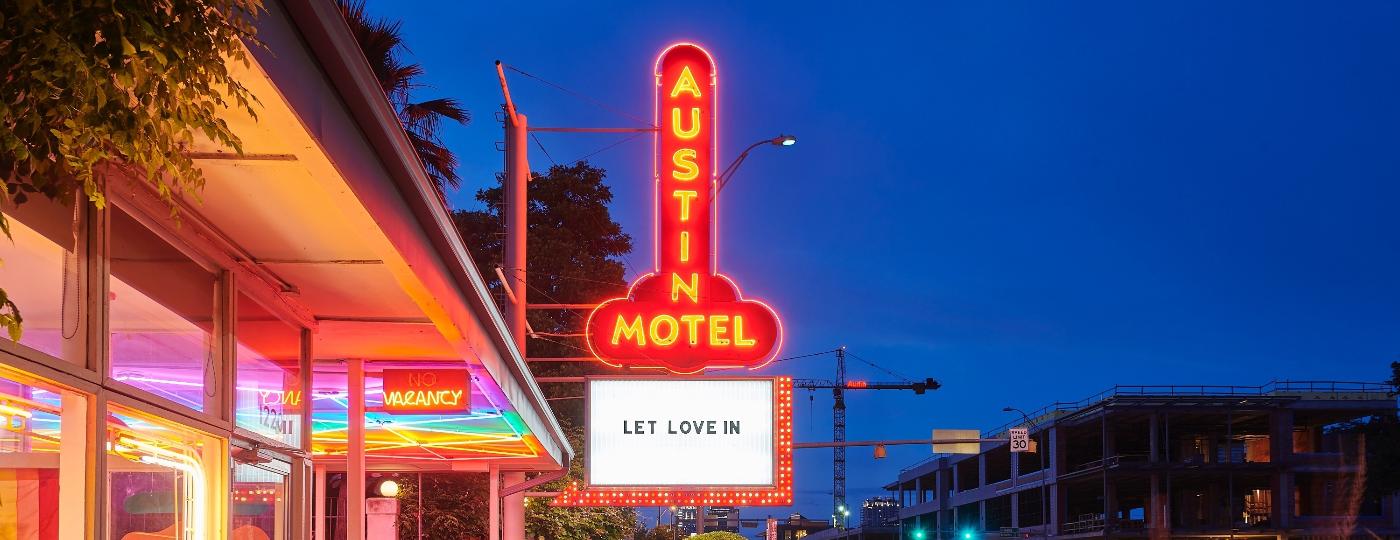 Austin Motel, em Austin, no Texas, virou referência para a nova safra de motéis reformados - Nick Simonite