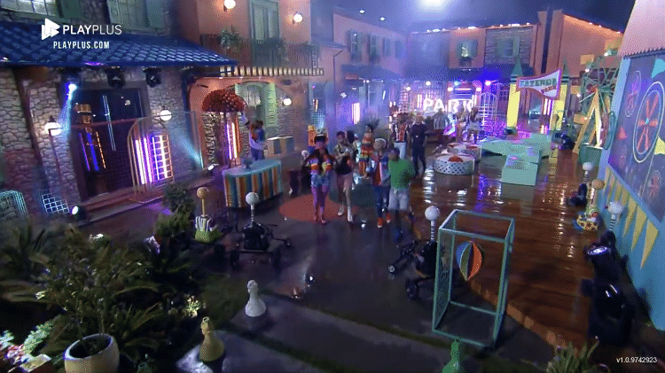 A Fazenda 2021: Decoração da festa Parque de diversões - Reprodução/Playplus - Reprodução/Playplus