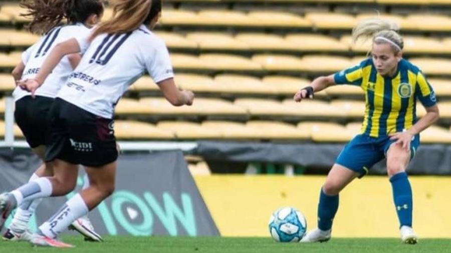 A jogadora Maíra Sanchez foi afastada do Rosário Central, na Argentina - Reprodução/Instagram