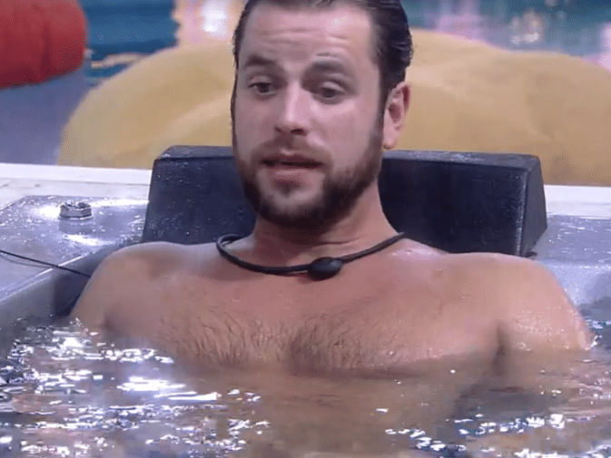 Gustavo dispara sobre Eliezer: 'Ele não é forte, ele tem sorte'